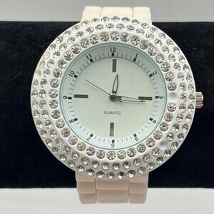 White & Cream Quartz Men’s Watch